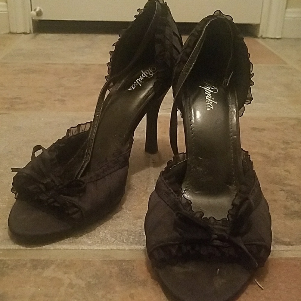 Paprika Heels